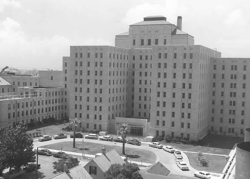 3 State-Of-The-Art Hospitals In Galveston